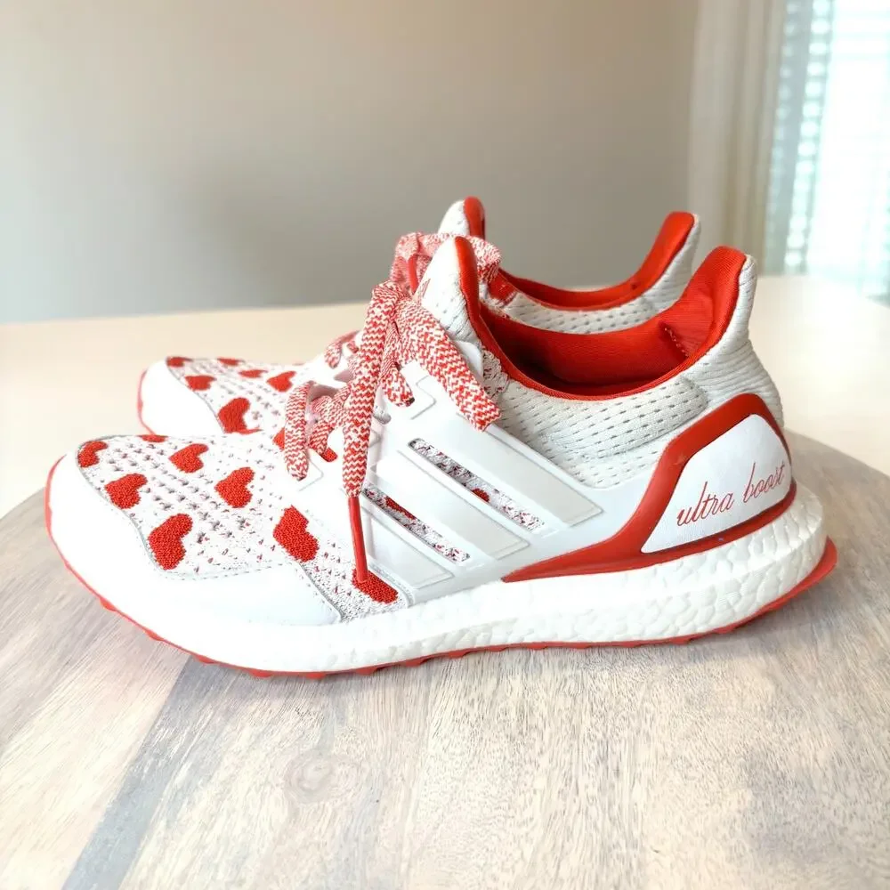 Adidas Ultra Boost 1.0 Valentine’s Day Hearts Holiday JR5845 Women's Size 6.5